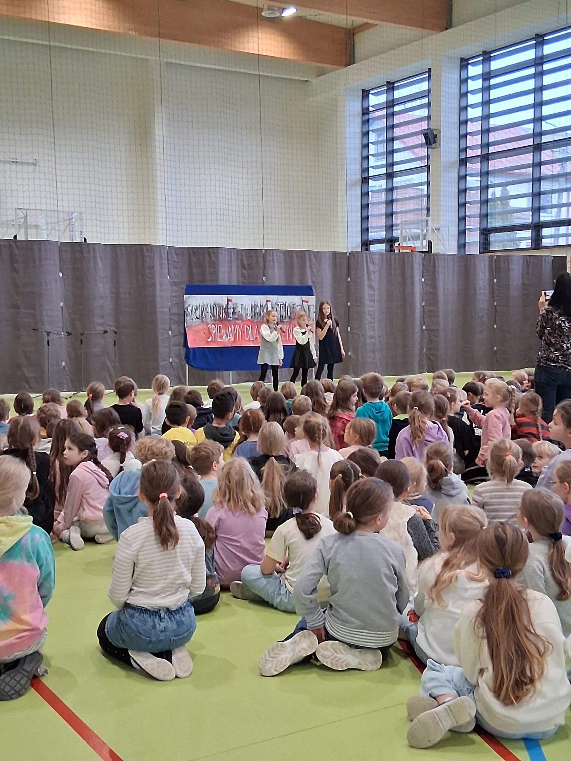 Koncert piosenki oraz poezji patriotycznej