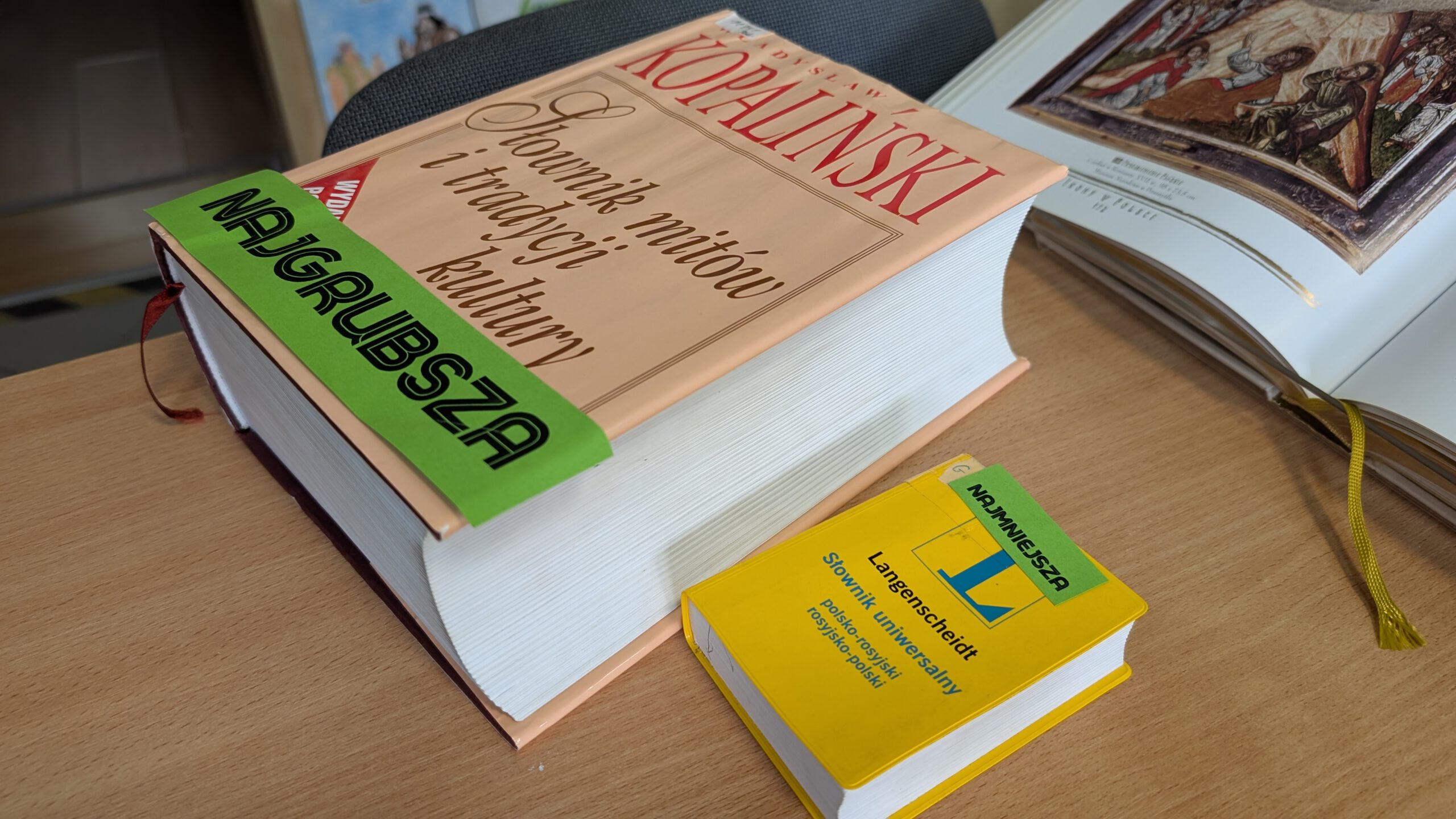 Światowy Dzień Książki i Praw Autorskich w szkolnej bibliotece