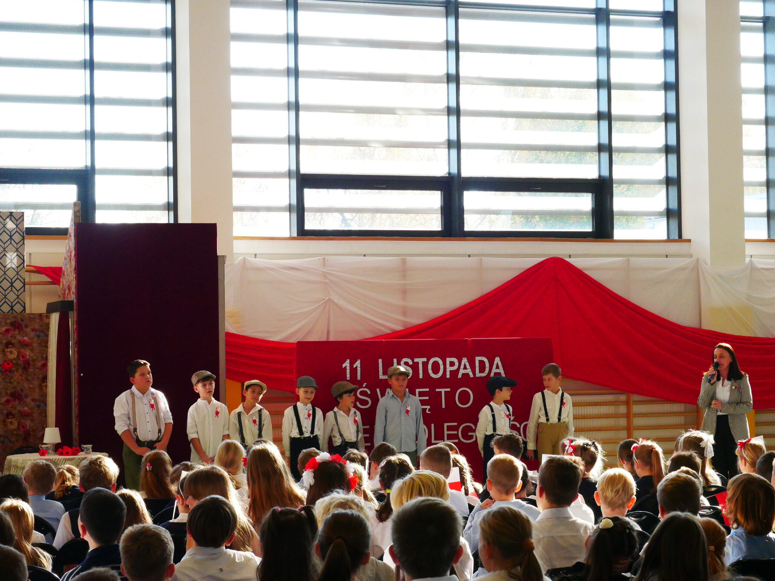 Akademia z okazji Narodowego Święta Niepodległości dla klas 1-3