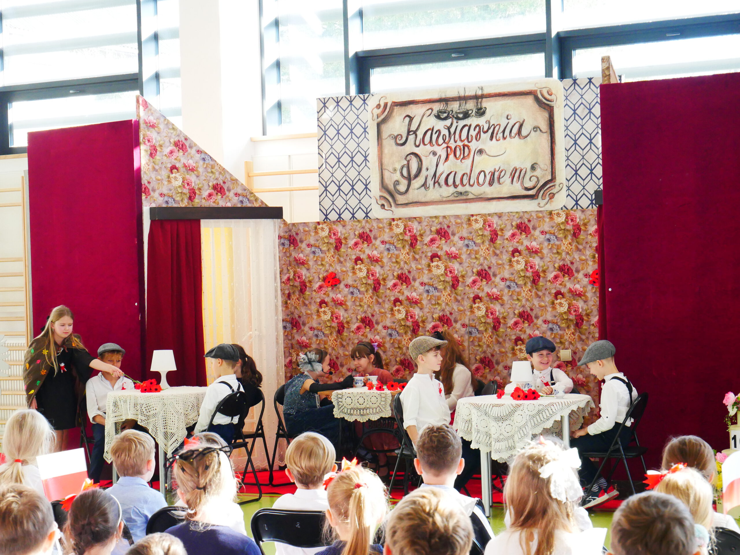 Akademia z okazji Narodowego Święta Niepodległości dla klas 1-3