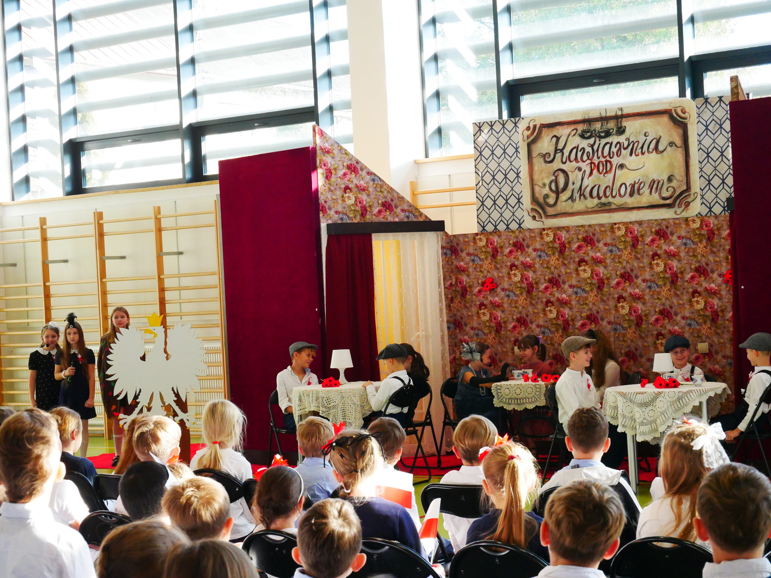 Akademia z okazji Narodowego Święta Niepodległości dla klas 1-3