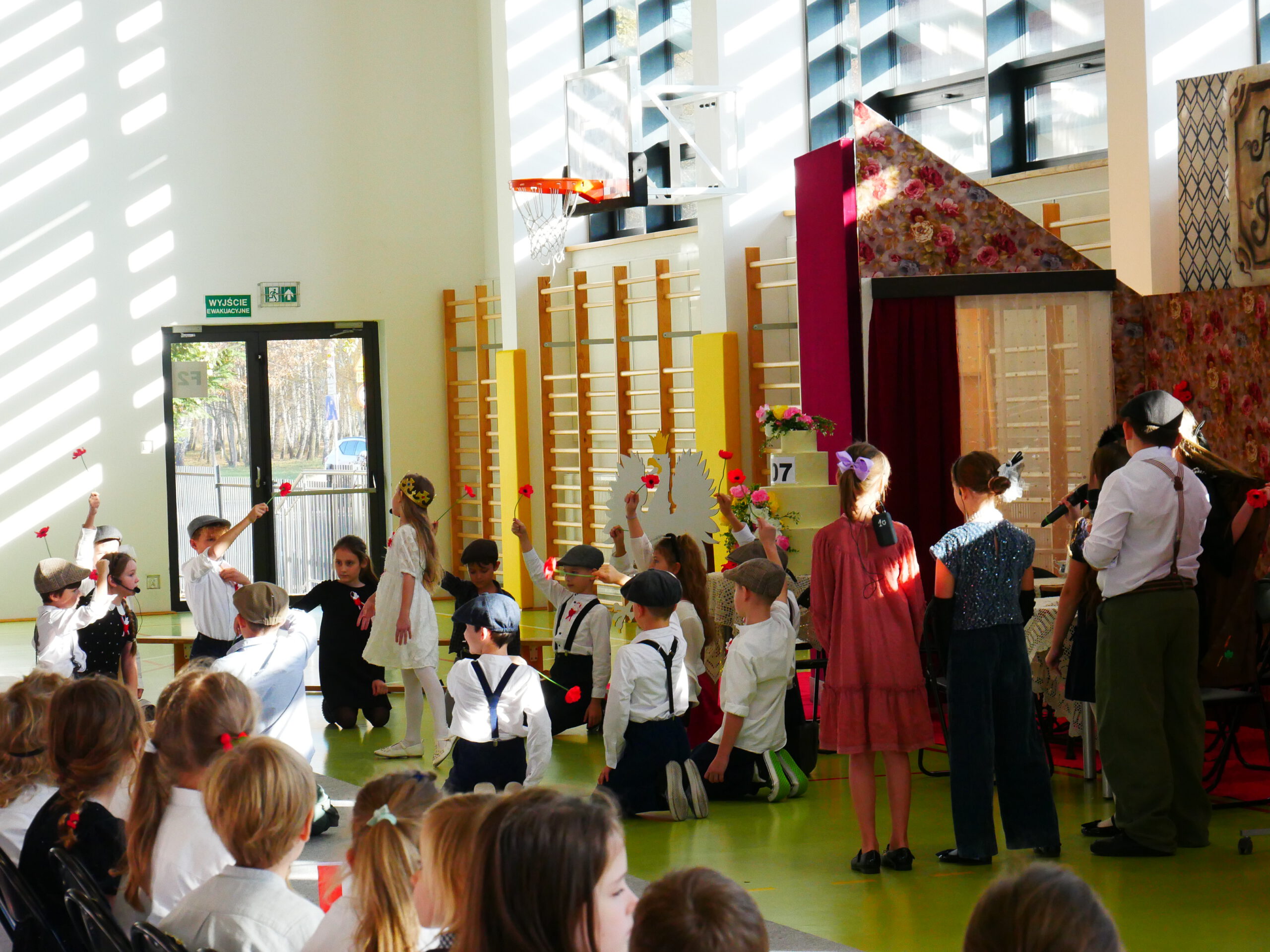 Akademia z okazji Narodowego Święta Niepodległości dla klas 1-3