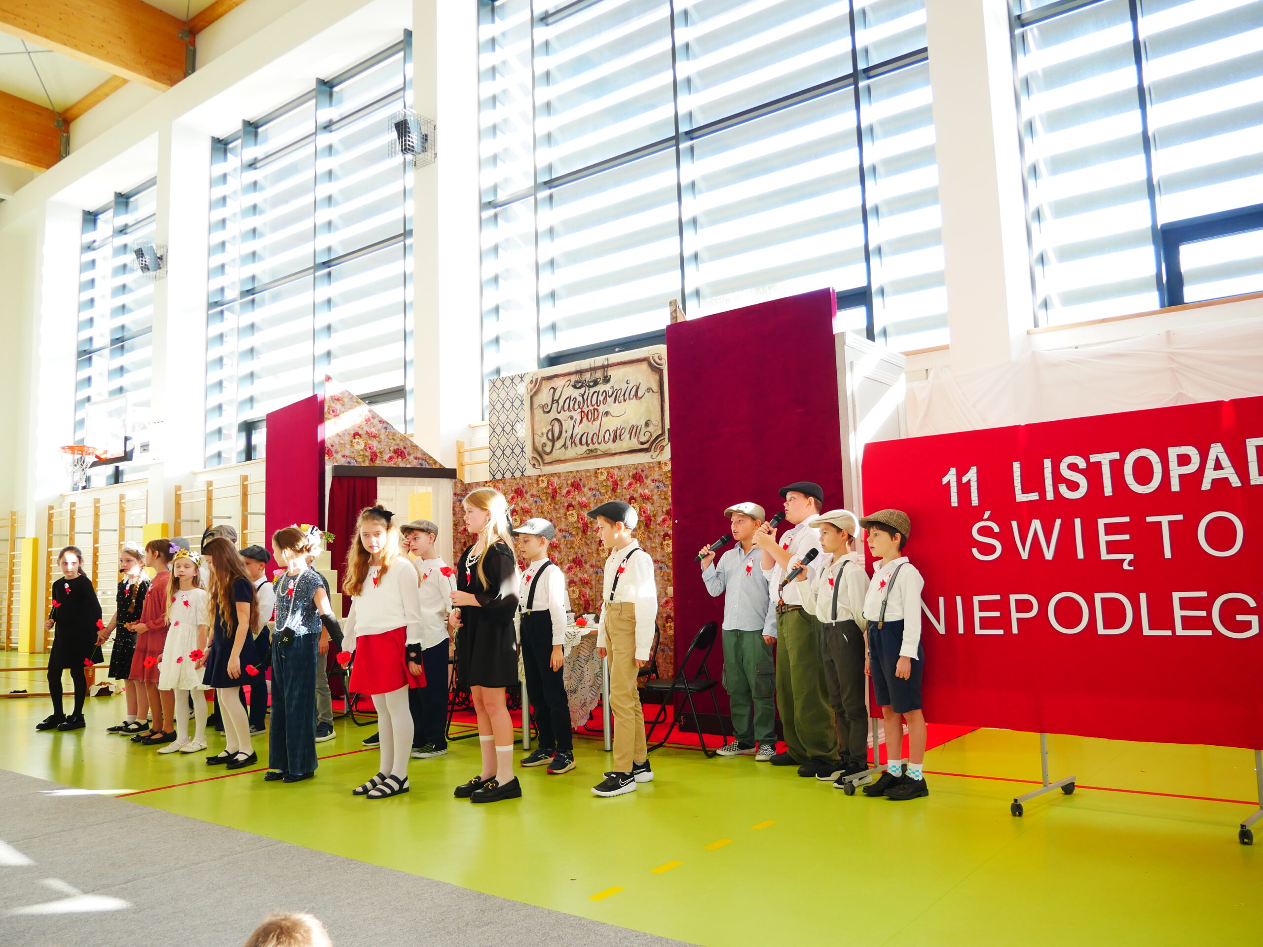 Akademia z okazji Narodowego Święta Niepodległości dla klas 1-3
