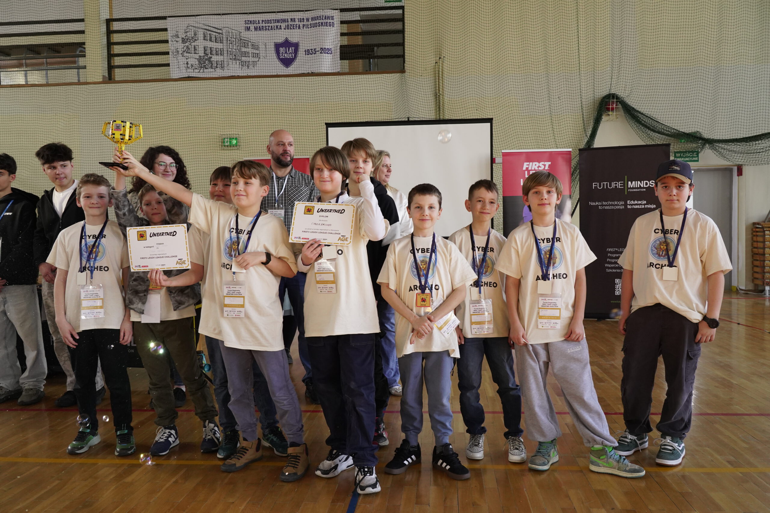 Drużyna Cyber Archeo na turnieju FIRST LEGO League