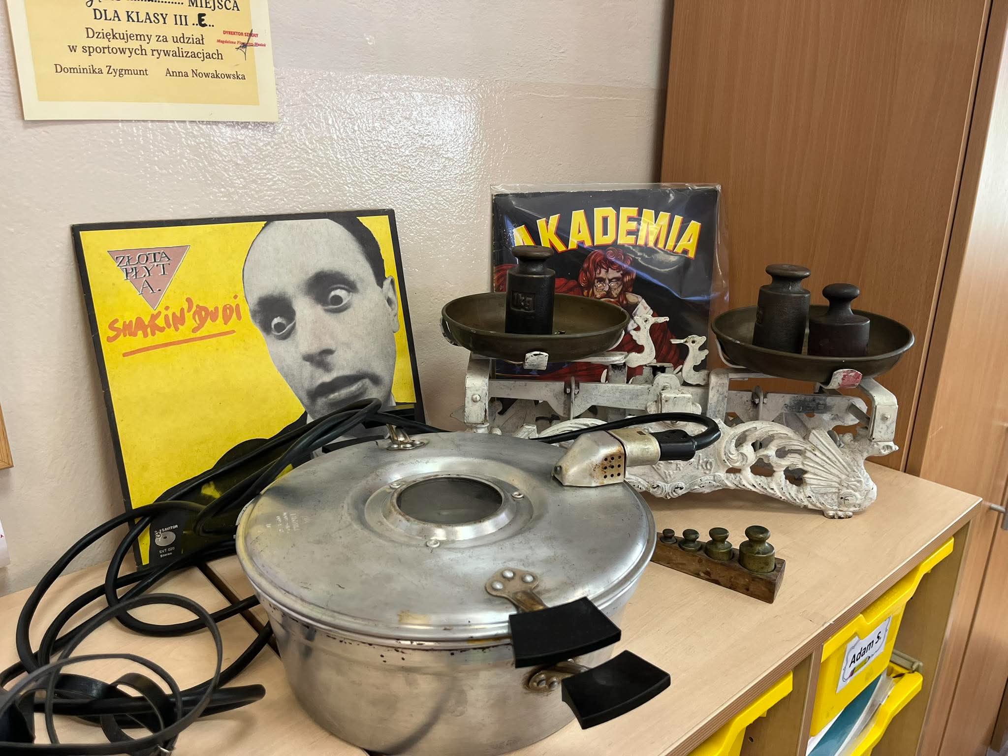 Klasa 3e poznawała realia czasów PRL-u