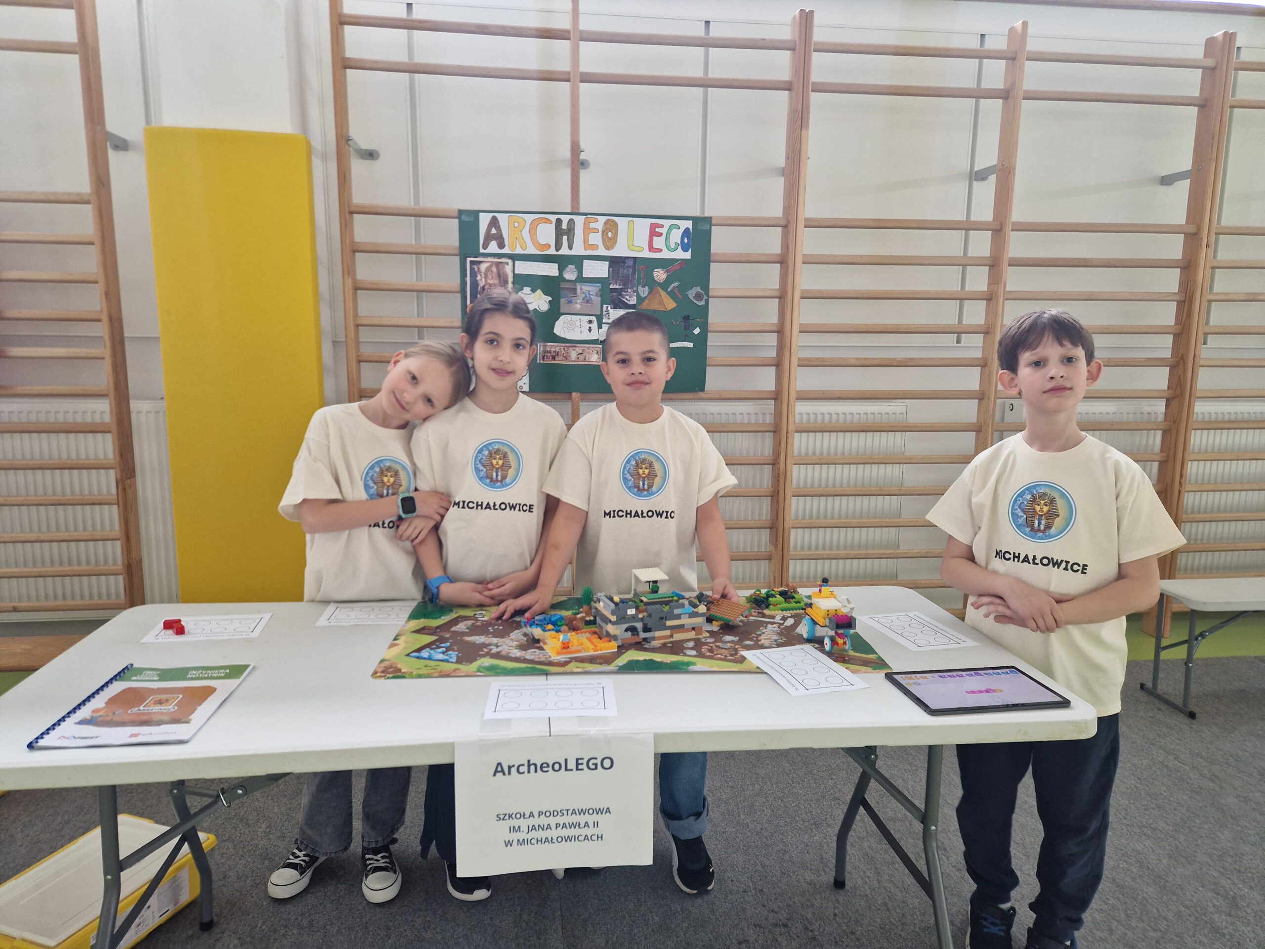 Wystawa FIRST LEGO League Explore „Unearthed”