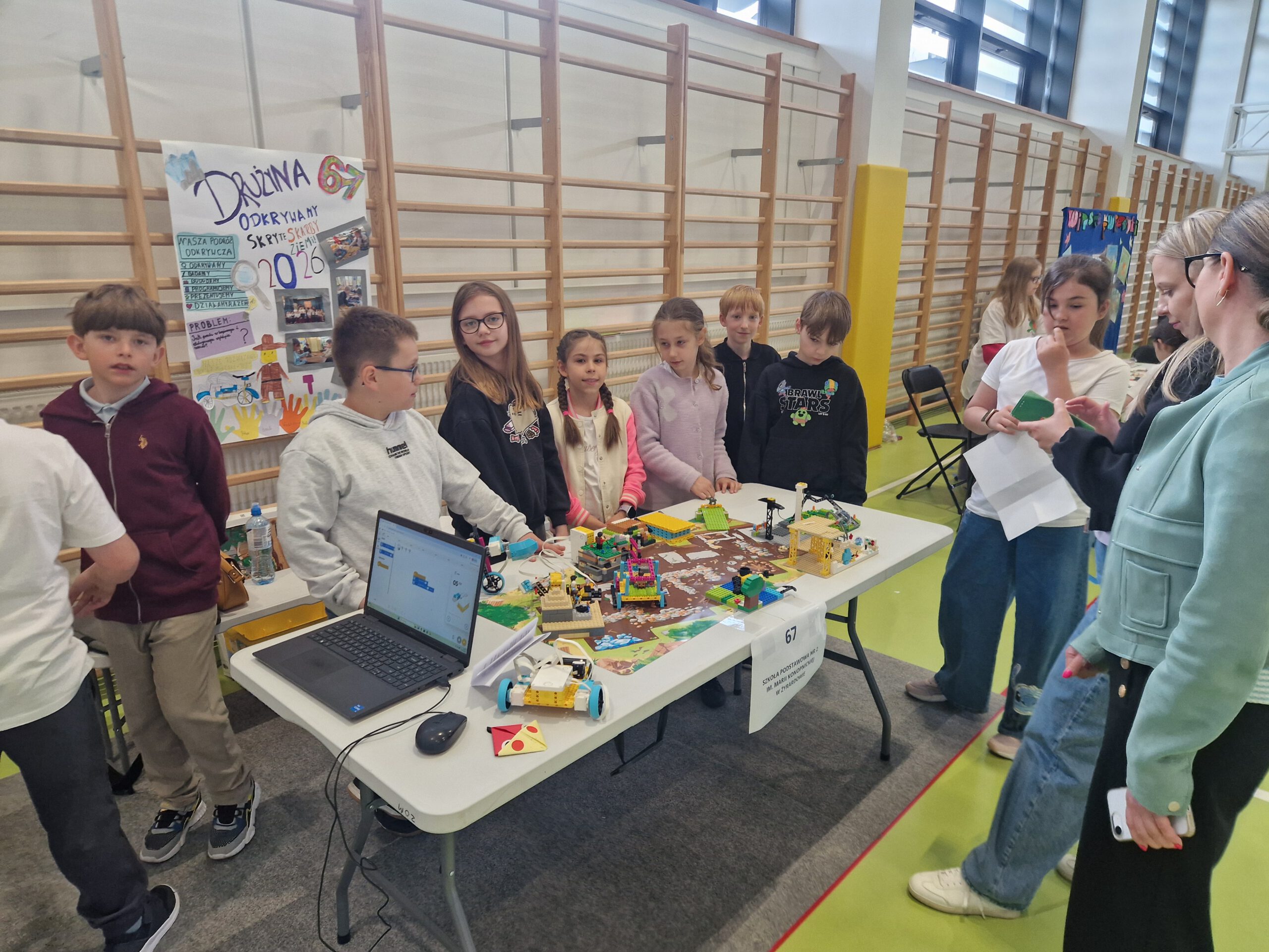 Wystawa FIRST LEGO League Explore „Unearthed”